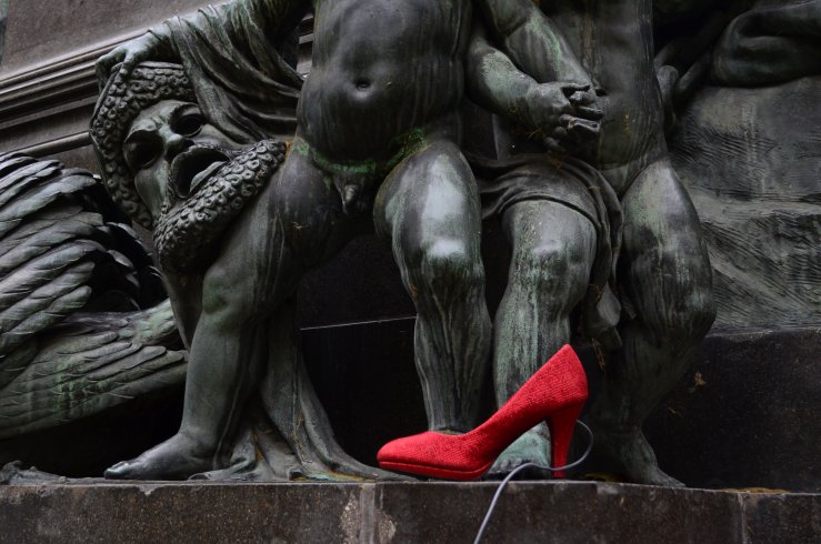 red pump